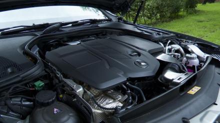 Mercedes-benz E Class Diesel Coupe E300d 4Matic AMG Line Premium 2dr 9G-Tronic